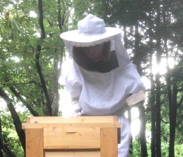 平戸で養蜂を営む道井　綾先生