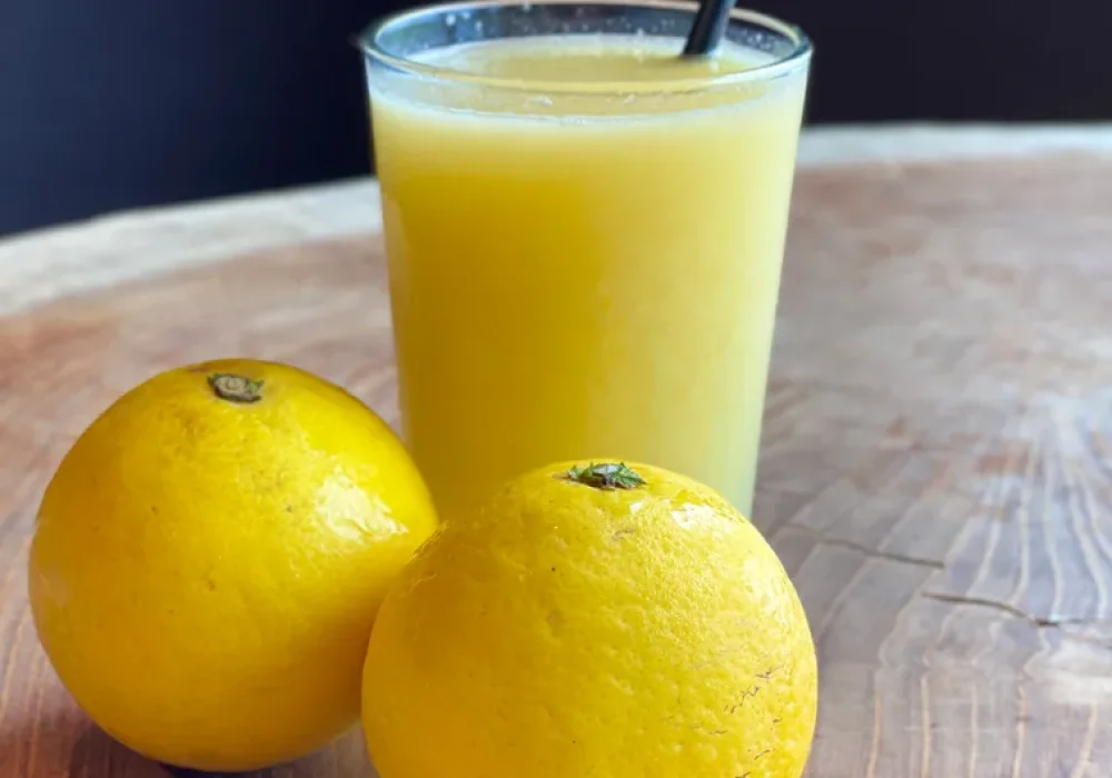 しぼりたて生ジュース